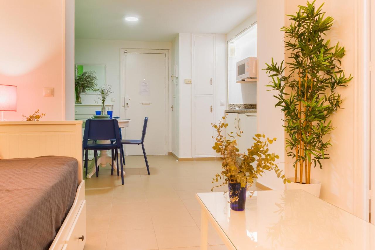 Anfitrion Sevilla 3 Bagian luar foto